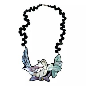 Unsigned Lee Sands Vintage Bird Pendant Necklace